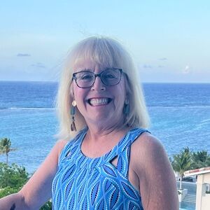 Meet your Posher, Lea